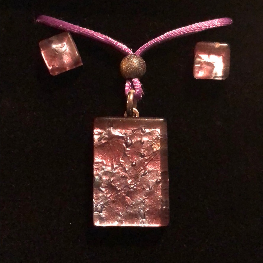 New Murano Glass Necklace And Earring Set 24$